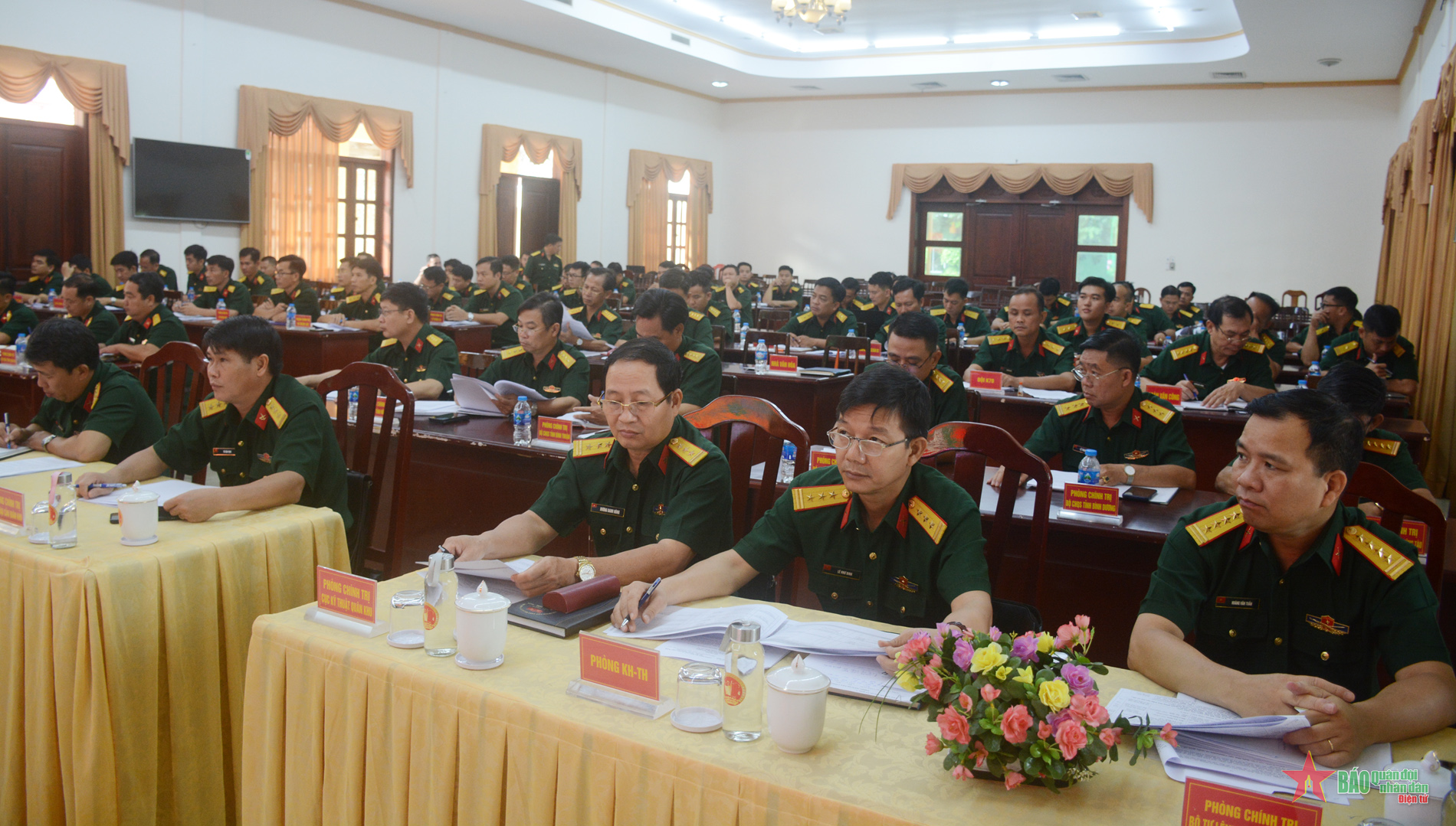 Quân khu 7 giáo dục, quản lý tốt tư tưởng cán bộ, chiến sĩ