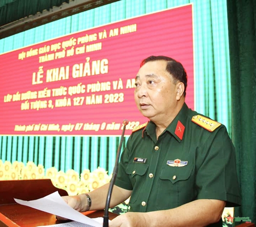 TP Hồ Chí Minh khai giảng lớp bồi dưỡng kiến thức quốc phòng và an ninh đối tượng 3