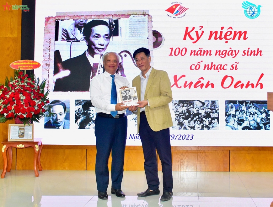 Gặp mặt kỷ niệm 100 năm Ngày sinh cố nhạc sĩ Xuân Oanh