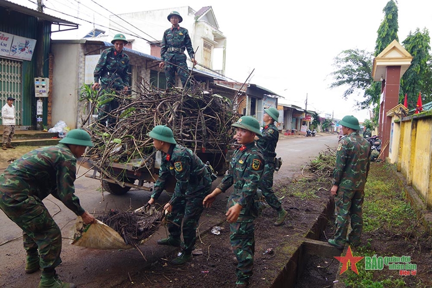 Bồi đắp tình quân dân