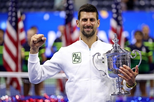 Tay vợt Djokovic lập kỷ lục vô địch Grand Slam