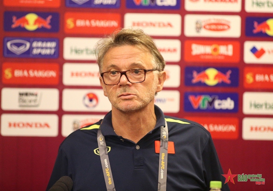 HLV Philippe Troussier: “U23 Việt Nam giảm sút về tinh thần”