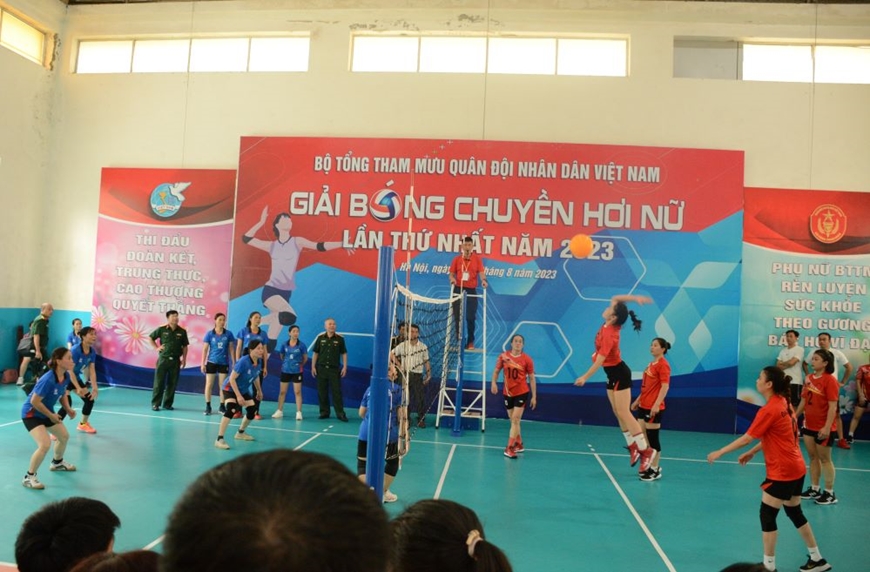 3. Chiến Thuật Chơi Bóng Chuyền Hơi
