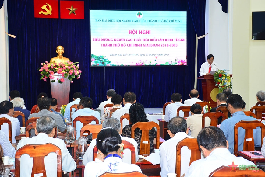 Thành phố Hồ Chí Minh biểu dương người cao tuổi tiêu biểu làm kinh tế giỏi