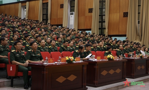 Thượng tướng Phùng Sĩ Tấn dự Lễ khai giảng năm học 2023-2024 tại Học viện Kỹ thuật Quân sự
