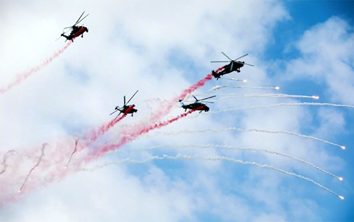 Triển lãm Trực thăng quốc tế Trung Quốc lần thứ 6 khai mạc tại Thiên Tân 