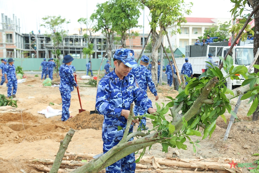 Vùng Cảnh sát biển 4: Xây dựng đơn vị chính quy, sạch, đẹp