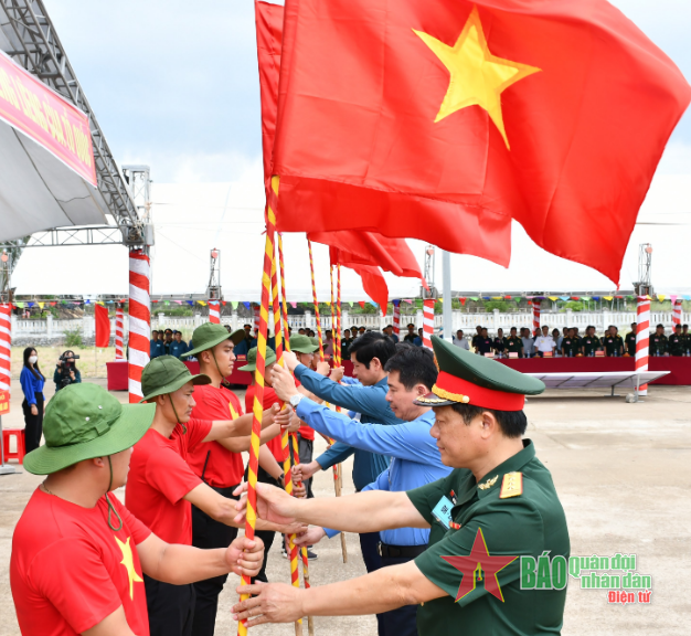 Nâng sức mạnh khu vực phòng thủ