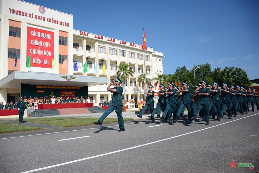 Trường Sĩ quan Không quân: Thực hiện chuyển đổi số, đổi mới nội dung trong giáo dục-đào tạo