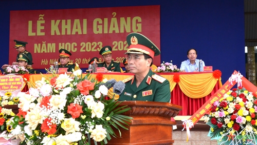 Trung tướng Nguyễn Doãn Anh dự Lễ khai giảng năm học mới tại Học viện Biên phòng