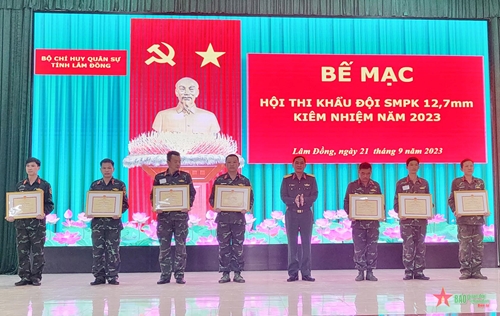 Bộ CHQS tỉnh Lâm Đồng tổ chức Hội thi Khẩu đội SMPK 12,7mm kiêm nhiệm