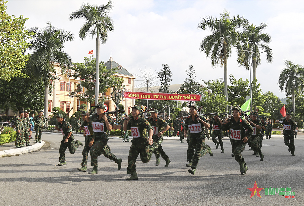 Quân khu 1: Đẩy mạnh phong trào luyện tập thể lực, hoạt động thể dục thể thao