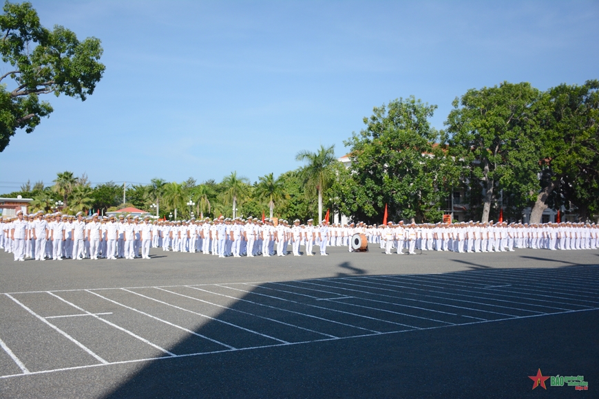 Trung tướng Nguyễn Trọng Bình dự lễ khai giảng năm học 2023-2024 của Học viện Hải quân