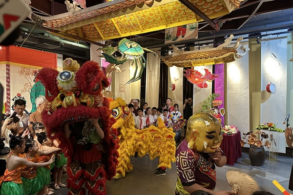 Trải nghiệm Tết Trung thu truyền thống tại phố cổ Hà Nội