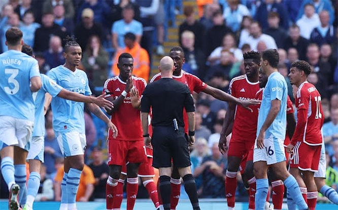 Man City easily won against Nottingham despite playing without players