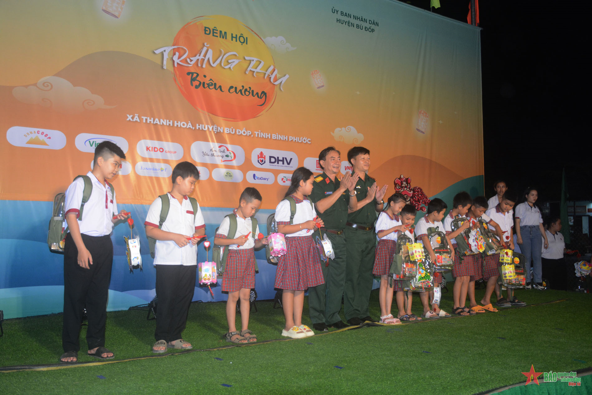 Đêm hội “Trăng thu biên cương” biên giới tỉnh Bình Phước