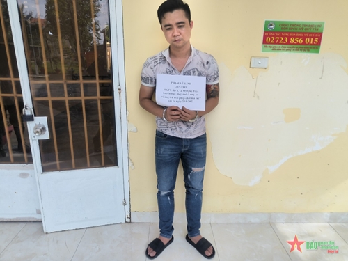 Bộ đội Biên phòng tỉnh Long An bắt giữ đối tượng vận chuyển ma túy đá về Việt Nam