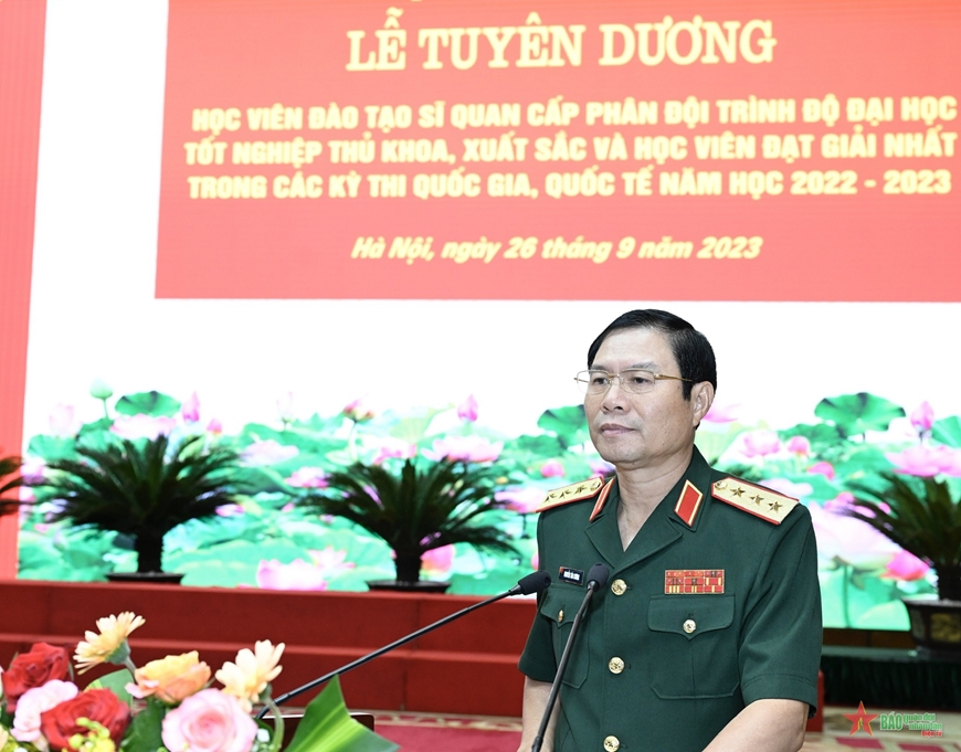 Bộ Quốc phòng tuyên dương học viên tốt nghiệp thủ khoa, xuất sắc, đoạt giải nhất trong các kỳ thi quốc gia, quốc tế năm học 2022-2023