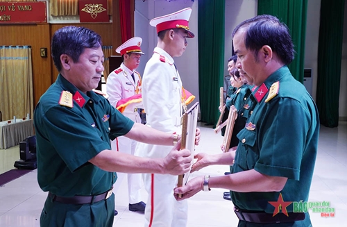 Bộ CHQS tỉnh Bà Rịa-Vũng Tàu trao giải hội thi Dân vận khéo năm 2023