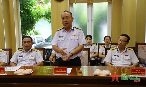 Vùng 1 Hải quân làm việc với Ban Tuyên giáo Tỉnh ủy Nghệ An về công tác tuyên truyền biển, đảo