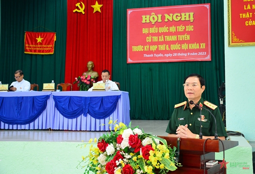 Thượng tướng Nguyễn Tân Cương tiếp xúc cử tri tại huyện Dầu Tiếng, Bình Dương