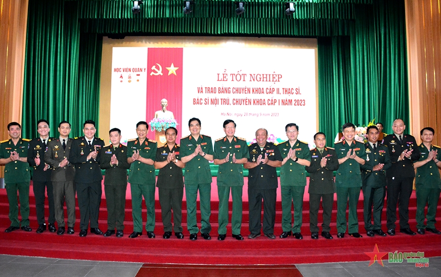 Học viện Quân y tổ chức Lễ tốt nghiệp và trao bằng chuyên khoa cấp II, thạc sĩ, bác sĩ nội trú, chuyên khoa cấp I năm 2023.