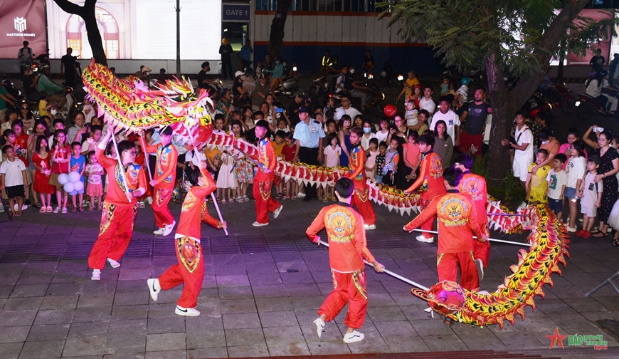 Chương trình nghệ thuật “Đêm hội trăng rằm yêu thương” Tết Trung thu năm 2023