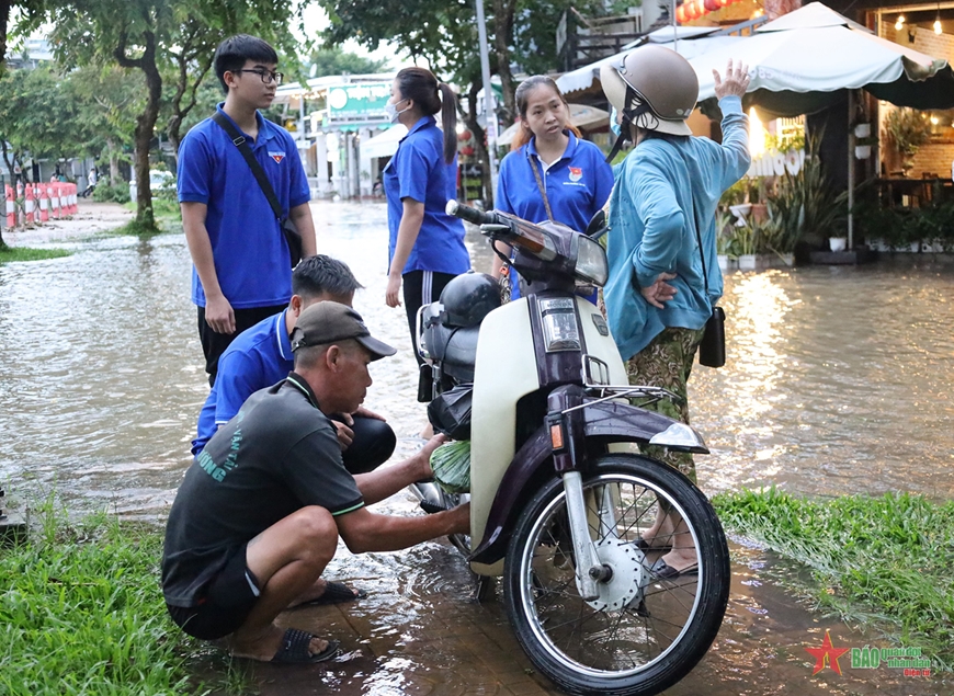 Triều cường dâng cao, Cần Thơ linh hoạt giờ học cho học sinh