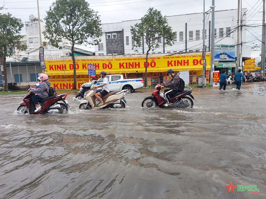 Triều cường dâng cao, Cần Thơ linh hoạt giờ học cho học sinh