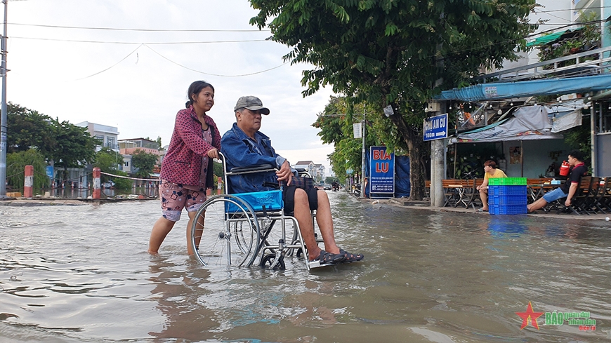 Triều cường dâng cao, Cần Thơ linh hoạt giờ học cho học sinh