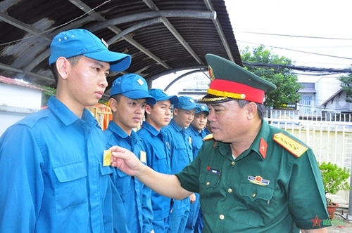 Quân khu 7 kiểm tra công tác quân sự, quốc phòng tại huyện Nhà Bè