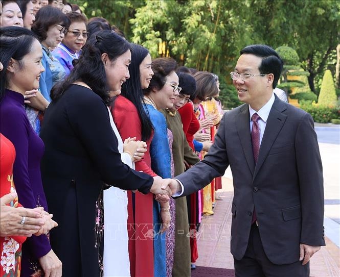 Chủ tịch nước Võ Văn Thưởng gặp mặt Hiệp hội Nữ doanh nhân Việt Nam