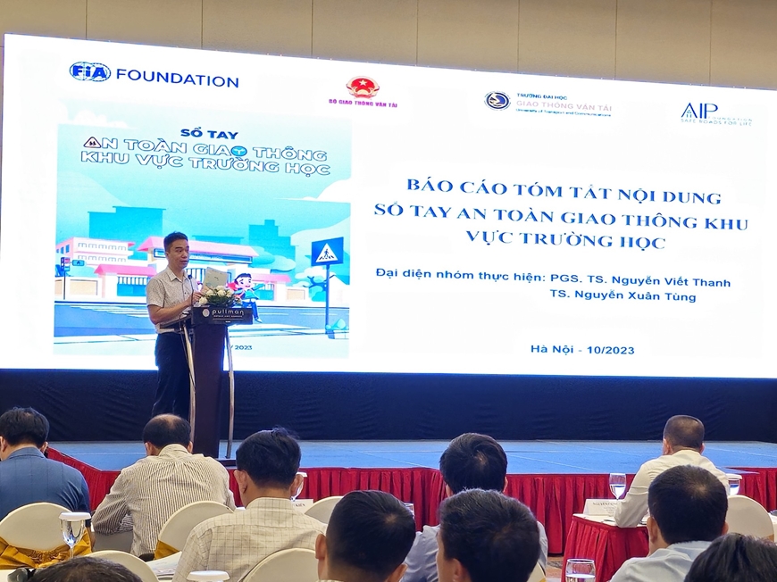 Tăng cường bảo đảm an toàn giao thông, chống ùn tắc khu vực trường học