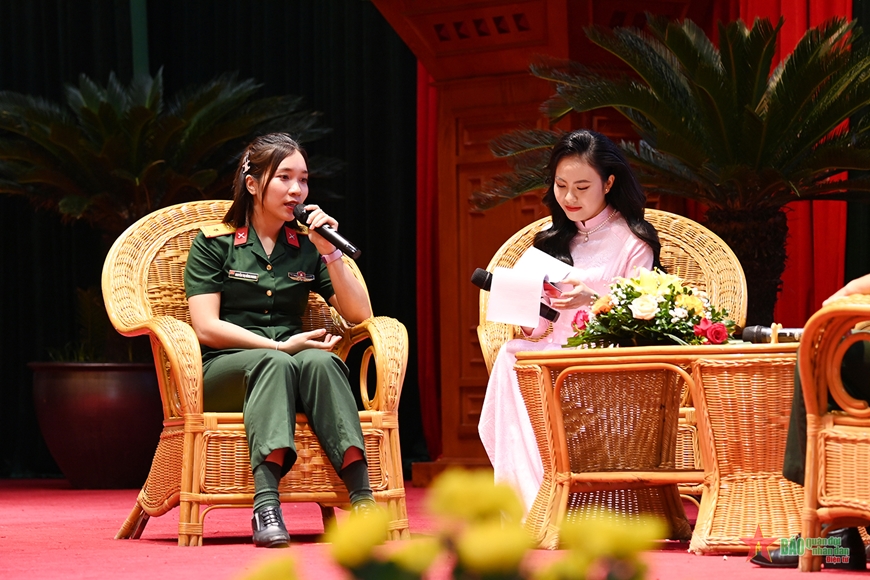 Tạo điều kiện để sĩ quan trẻ cống hiến, trưởng thành