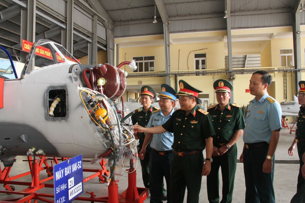 Tôn vinh bộ đội kỹ thuật chủ động, sáng tạo, tự lực, tự cường