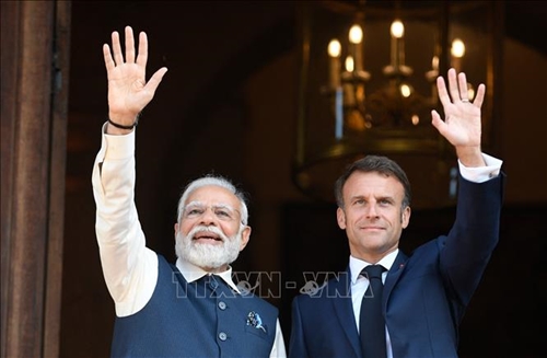 Ấn Độ thúc đẩy hợp tác quốc phòng với Italy và Pháp