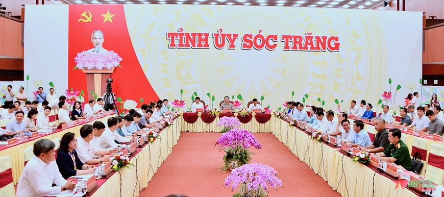 Chủ tịch Quốc hội Vương Đình Huệ làm việc với Ban Thường vụ Tỉnh ủy Sóc Trăng
