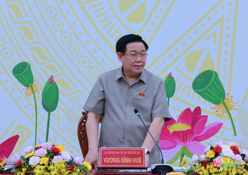 Chủ tịch Quốc hội Vương Đình Huệ làm việc với Ban Thường vụ Tỉnh ủy Sóc Trăng