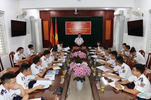 Cảnh sát biển Việt Nam đẩy mạnh hiệu quả công tác nghiệp vụ, pháp luật