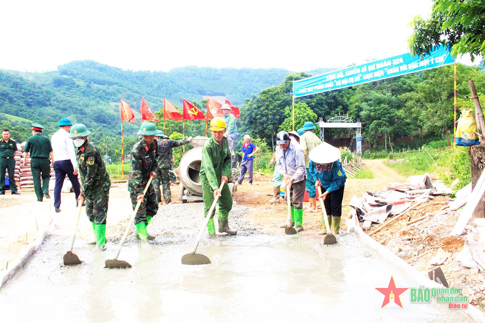 Được dân tin, dân yêu!