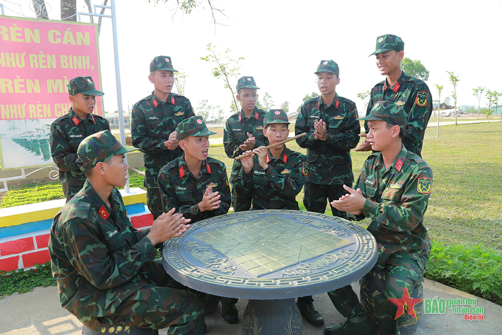 Độc đáo sản phẩm “made in Tiểu đoàn 2”