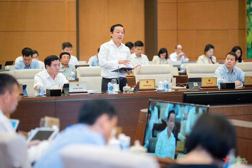 Chủ tịch Quốc hội Vương Đình Huệ: Bảo đảm an ninh, an toàn năng lượng là trước hết