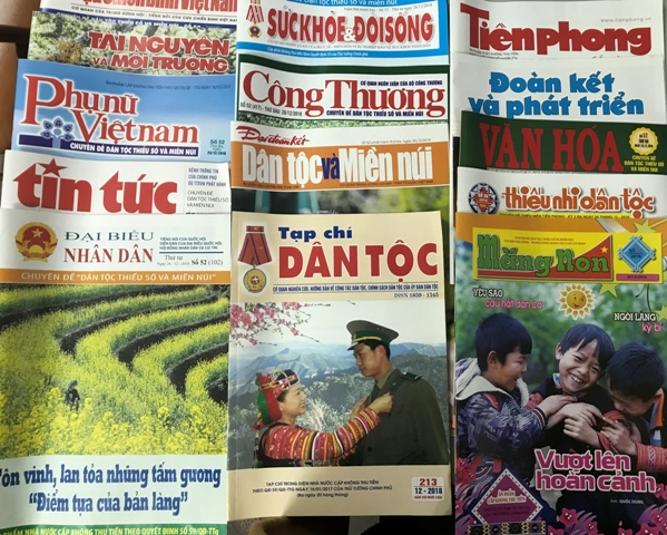 Hỏi-Đáp pháp luật: Cấp một số ẩn phẩm báo, tạp chí cho vùng đồng bào