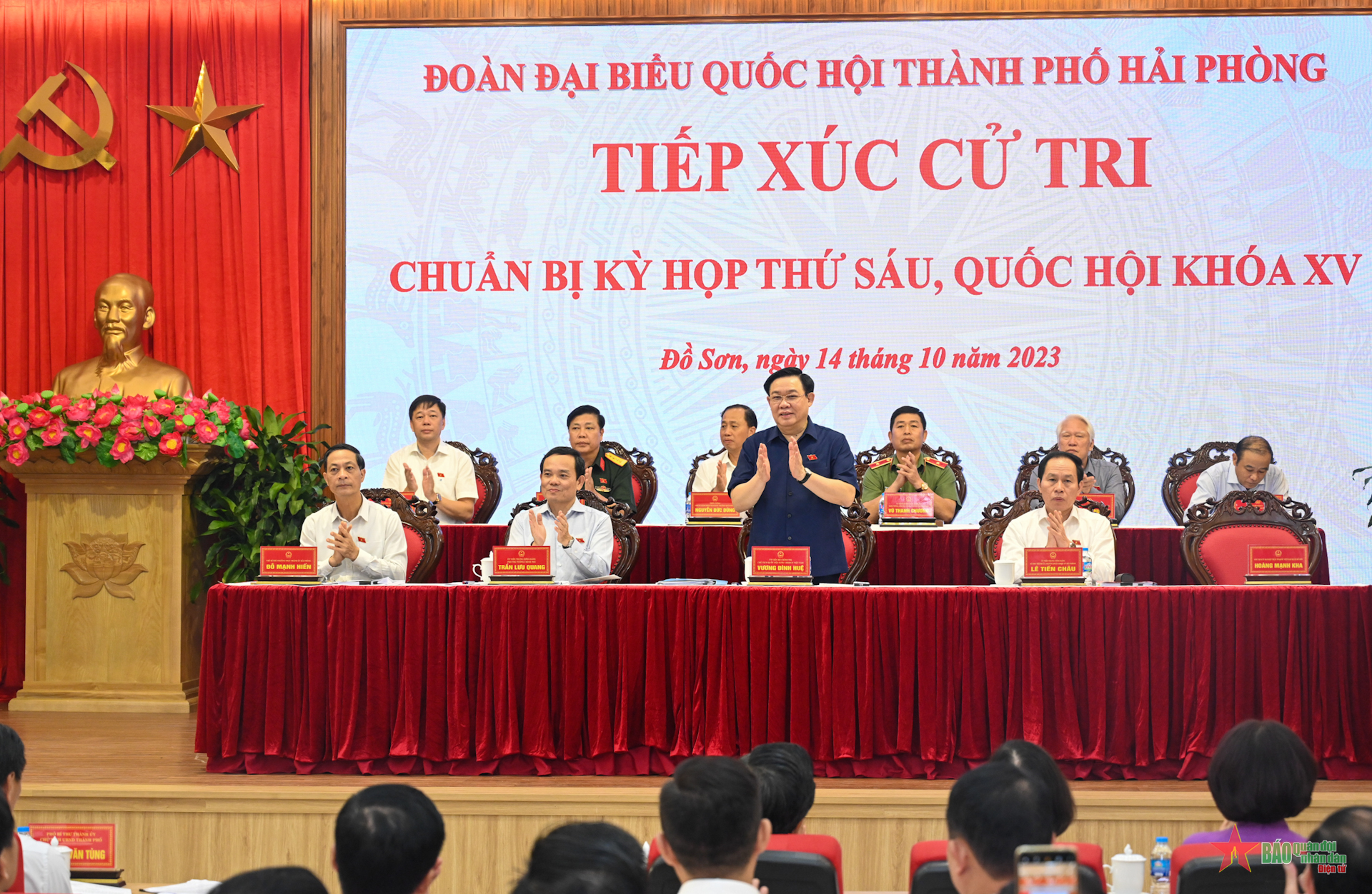 Cử tri Hải Phòng kiến nghị Quốc hội xem xét tiếp tục lộ trình cải cách chính sách tiền lương