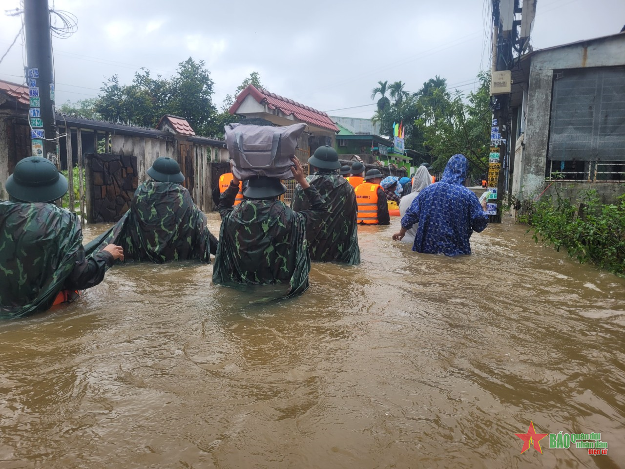 Đà Nẵng vẫn còn 154 điểm ngập úng cục bộ