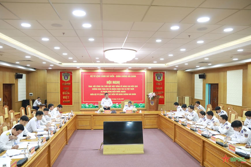 Cảnh sát biển và Quân chủng Hải quân phối hợp nâng cao hiệu quả chống khai thác IUU