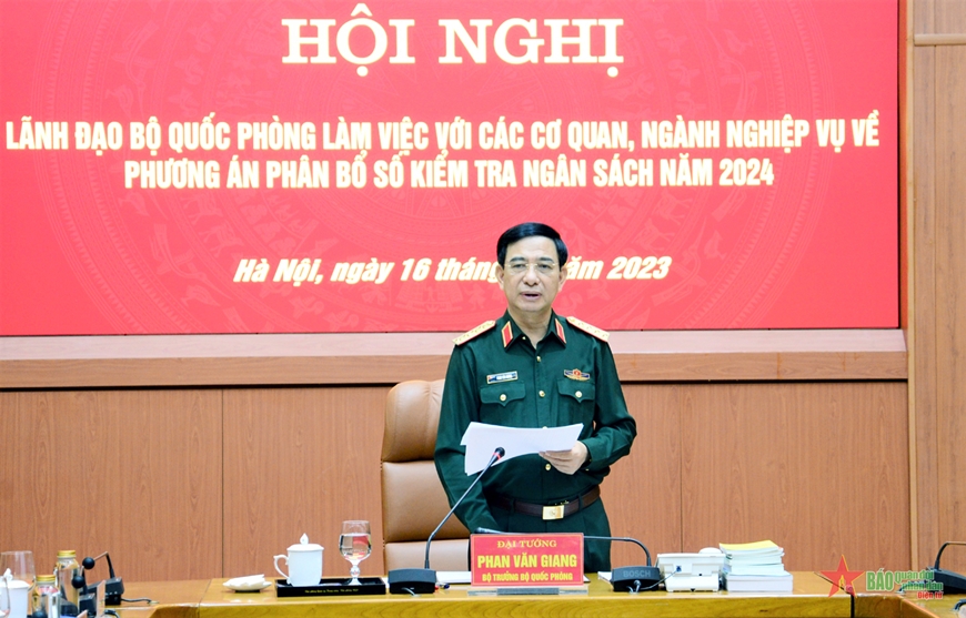 Đại tướng Phan Văn Giang chủ trì làm việc với các cơ quan, ngành nghiệp vụ về phương án phân bổ số kiểm tra ngân sách năm 2024