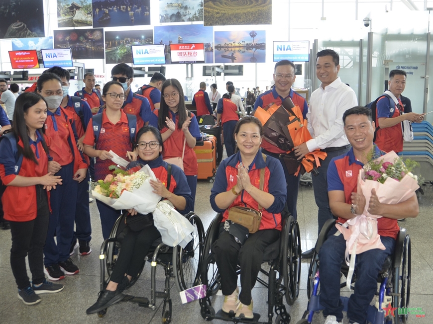 Đoàn thể thao người khuyết tật Việt Nam lên đường tham dự Asian Para Games 4