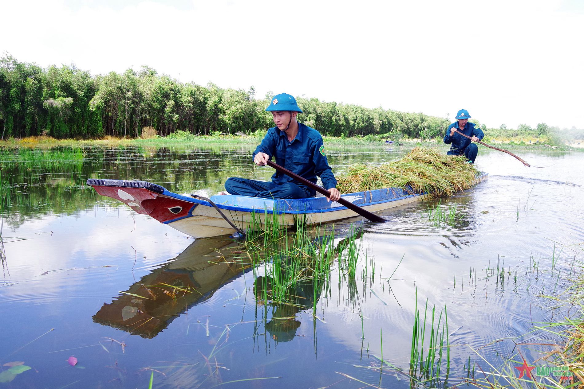 Sáng đẹp tình quân dân nơi biên giới