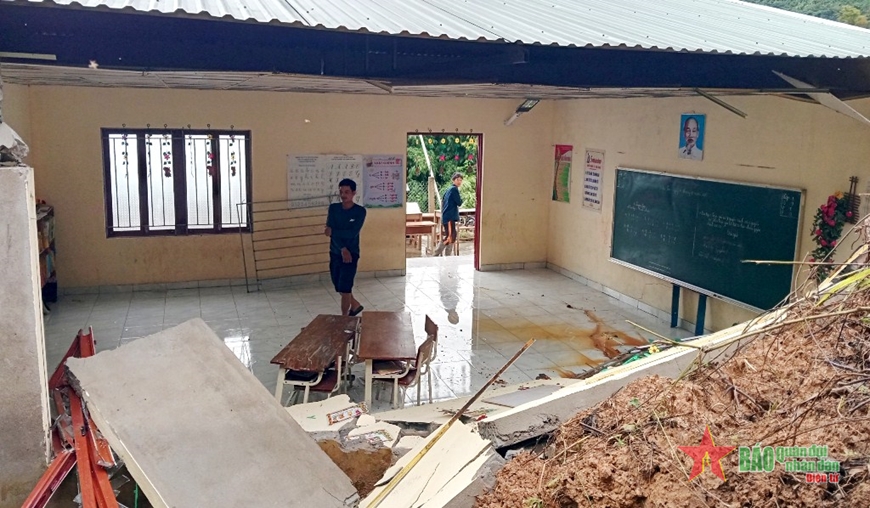 Quảng Nam: Một điểm trường tại Nam Trà My sạt lở nghiêm trọng
